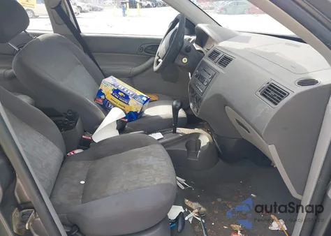 2005 Ford Focus Zx4 z USA, uszkodzony, nr VIN 1FAFP34N55W200945